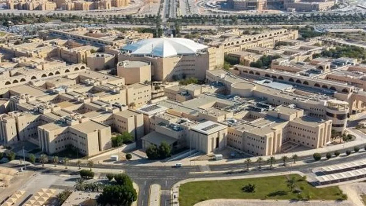 جامعة القصيم تعتمد الدراسة عن بُعد اليوم بسبب تقلبات الطقس وتحذيرات الأرصاد